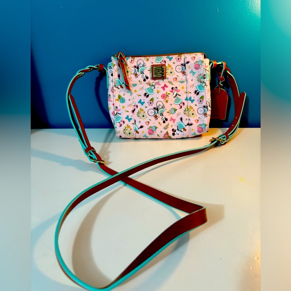 2020 Disney Epcot Flower & Garden Festival Dooney & Burke Crossbody Bag Purse